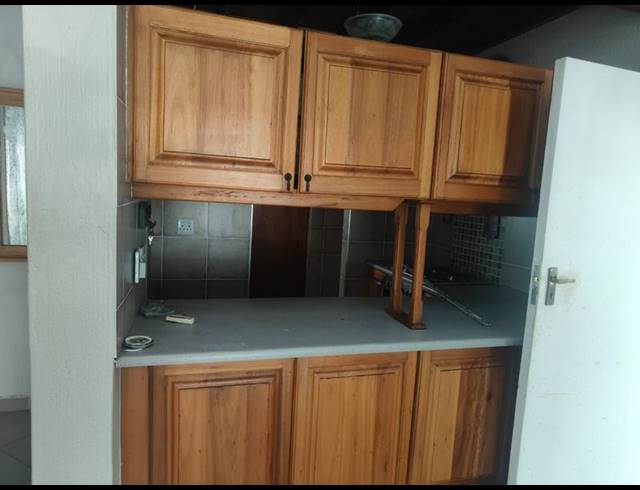 2 BEDROOM PROPERTY TO RENT IN MEER EN SEE